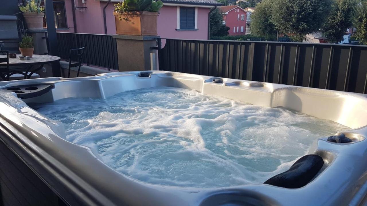 Casa Vacanze I Melograni Trevignano Romano Luaran gambar