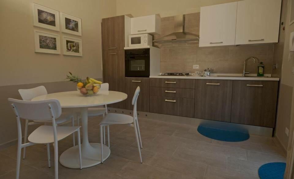 Casa Vacanze I Melograni Trevignano Romano Luaran gambar