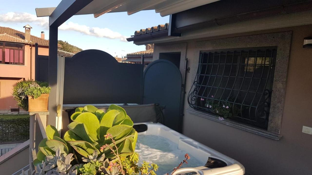 Casa Vacanze I Melograni Trevignano Romano Luaran gambar